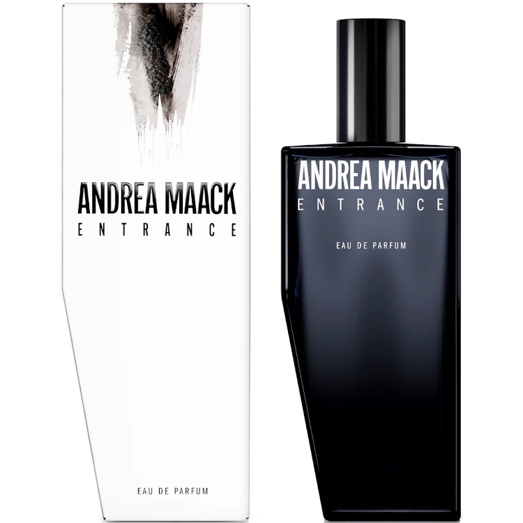 Andrea Maack Entrance